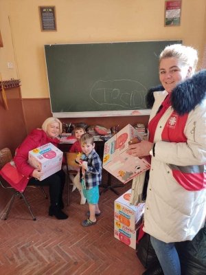 Gyermeket étkeztetése és ellátása Beregszászban