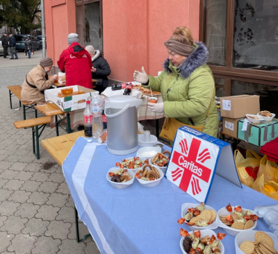 Élelmiszer osztó hely és ingyenes konyha Munkácson